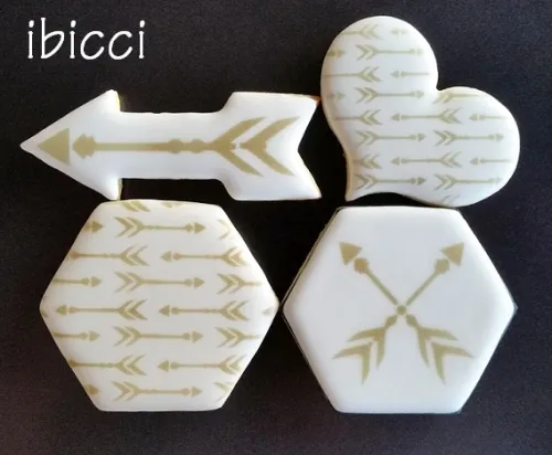 ibicci cookies showing the Arrow Stencils